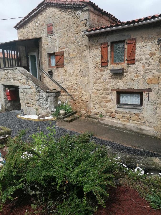Chambre D'Hote De La Petite Toscane D'Auvergne Bed & Breakfast Isserteaux Eksteriør bilde